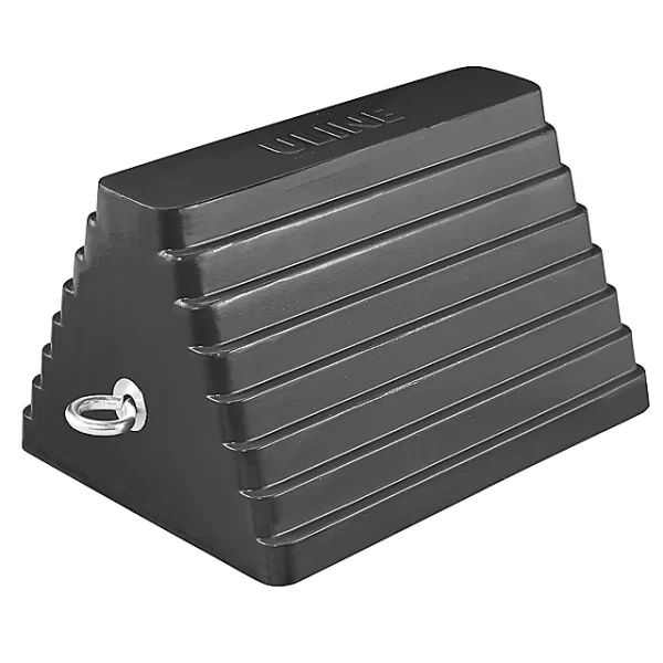 Wheel Chocks - Black Rubber, 9 3⁄4 x 8 x 6"