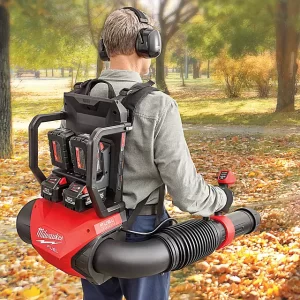 Leaf Blowers
MILWAUKEE® DUAL BATTERY