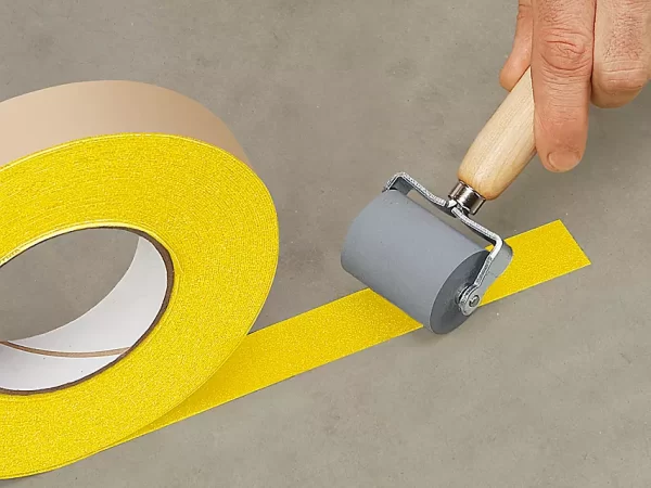 3M 903 Safety-Walk™ Hand Roller